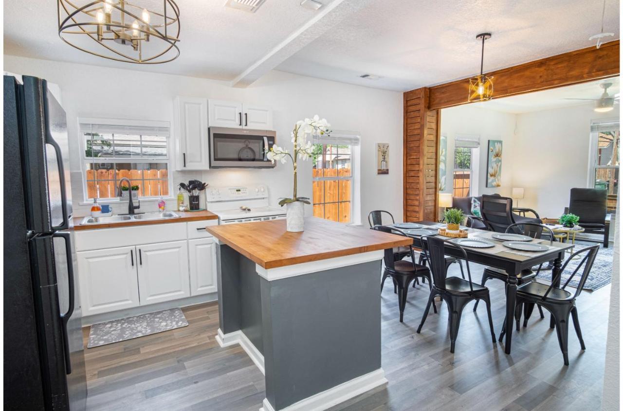 Charming 4Br2Ba Only 5 Mins Downtown Riverwalk San Antonio Exteriör bild