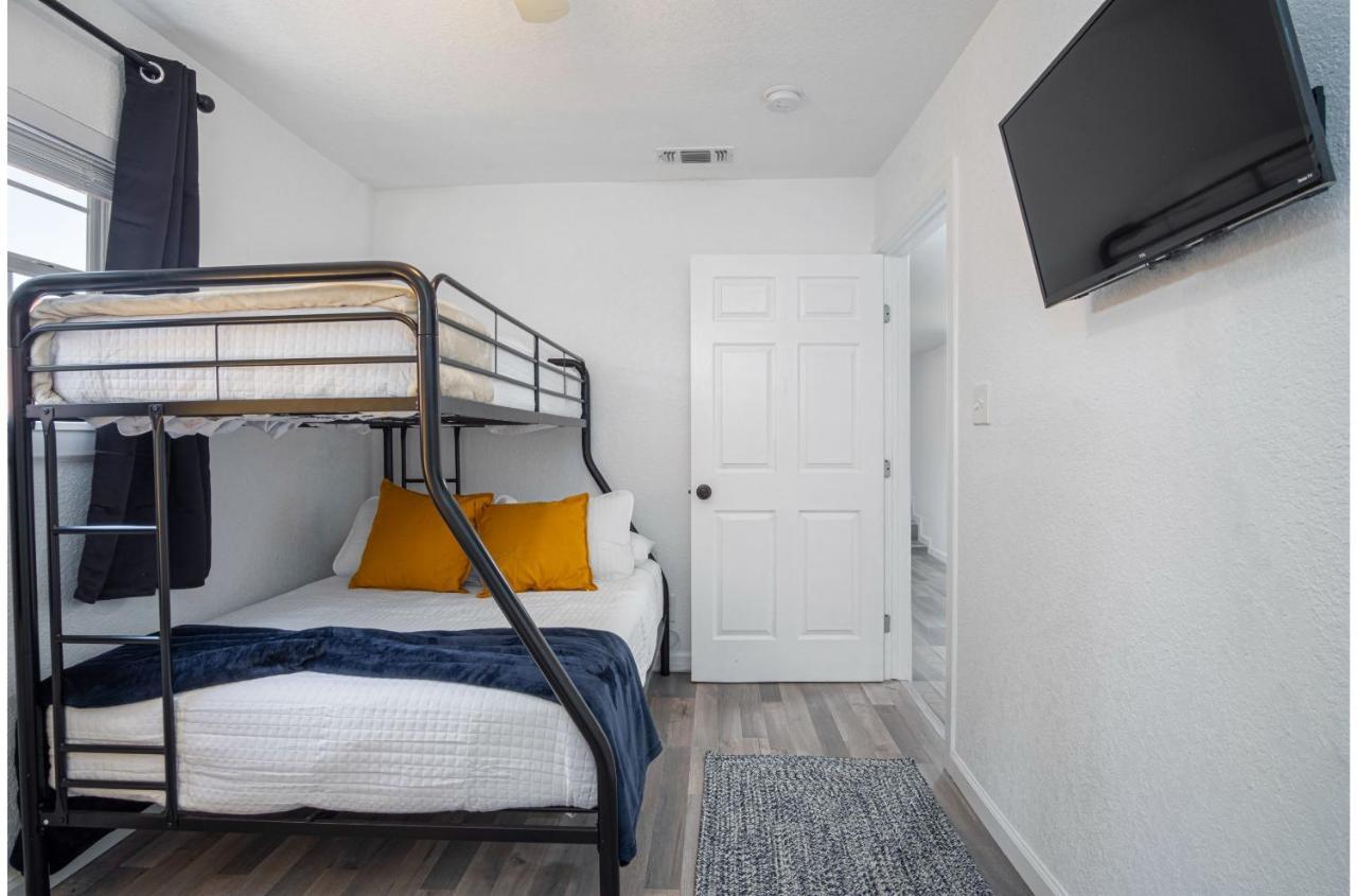 Charming 4Br2Ba Only 5 Mins Downtown Riverwalk San Antonio Exteriör bild